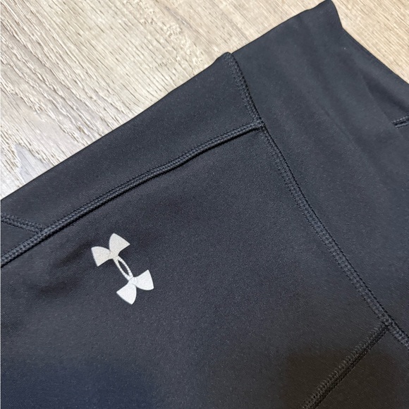 •UNDER ARMOUR• COMPRESSION LEGGINGS - Picture 3 of 5